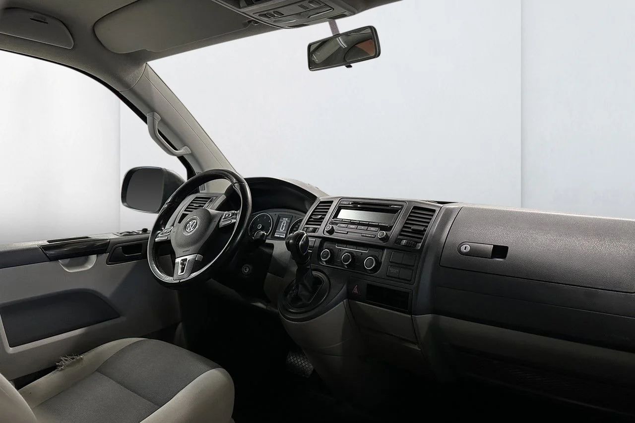 Volkswagen Transporter Kombi T30 2.0 TDI BMT DSG Sekventiell 5 sits, 140hk, 2015 – bild 7 av 9