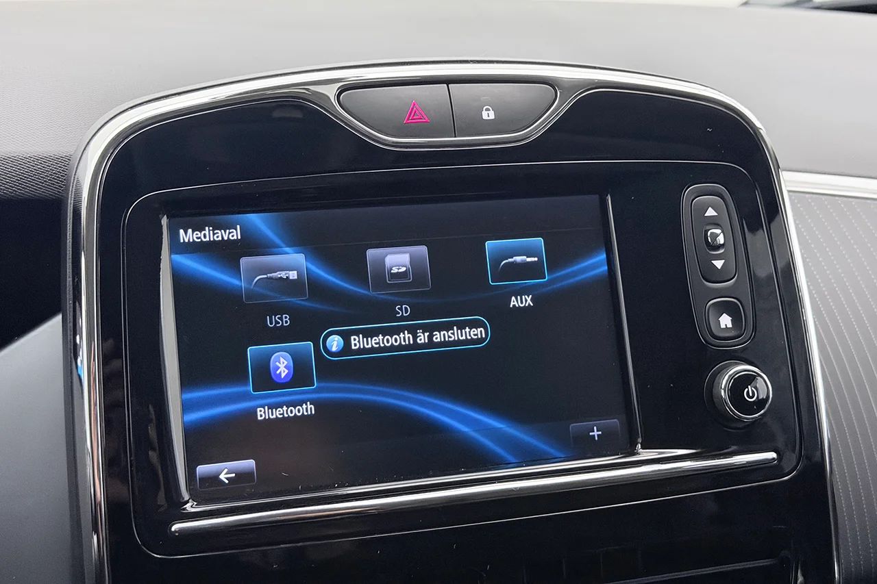 Renault Zoe R110 41 kWh Iconic Batteriköpt Kamera Värmare BOSE Skinn 109hk – bild 25 av 32