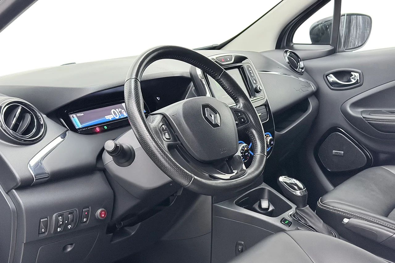 Renault Zoe R110 41 kWh Iconic Batteriköpt Kamera Värmare BOSE Skinn 109hk – bild 13 av 32