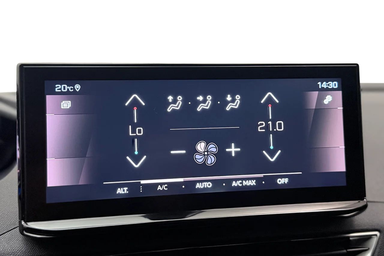 Peugeot 3008 1.2 PureTech GT Navi Kamera Cockpit Delläder MOMS – bild 22 av 27