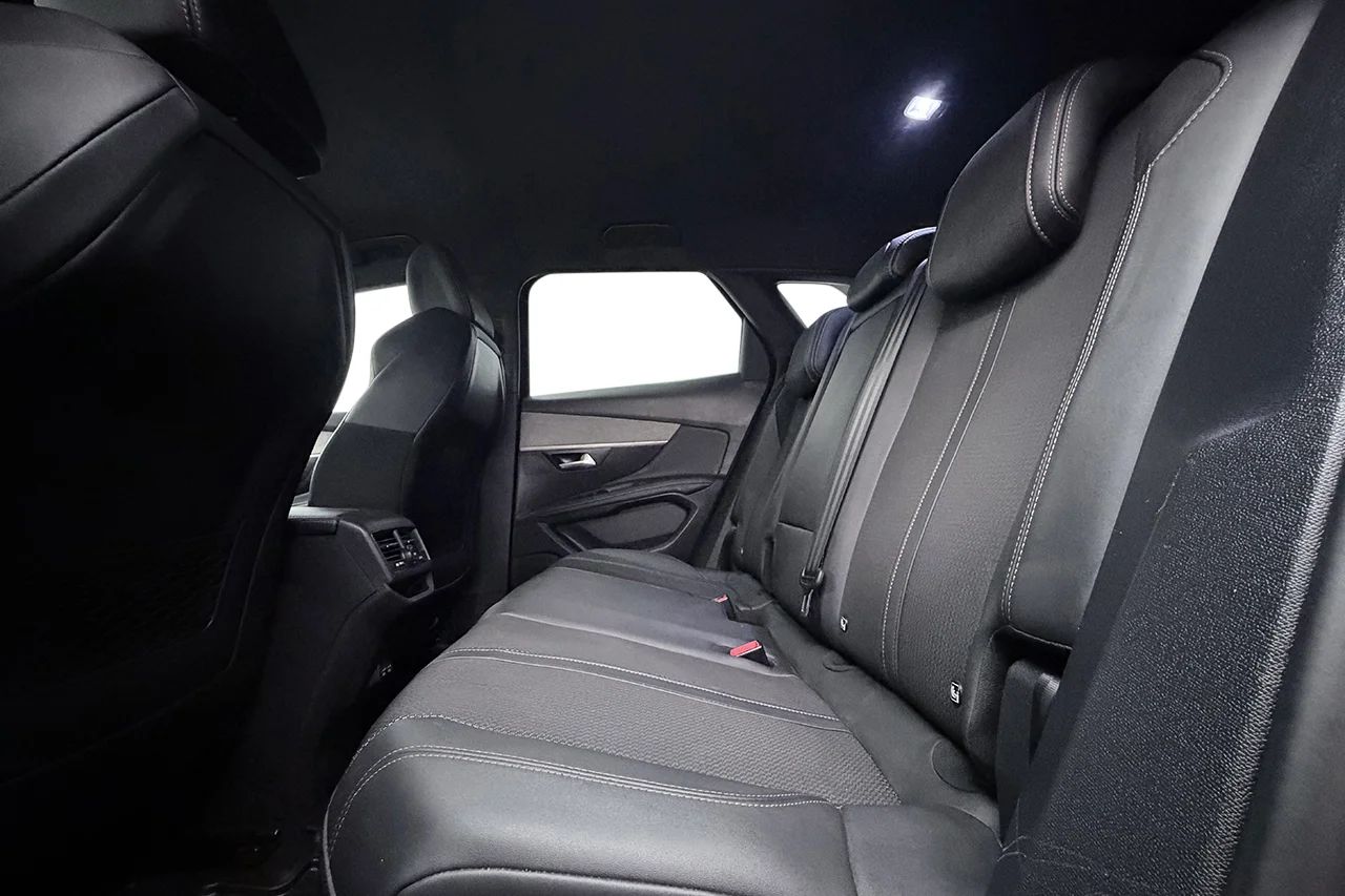 Peugeot 3008 1.2 PureTech GT Navi Kamera Cockpit Delläder MOMS – bild 13 av 27