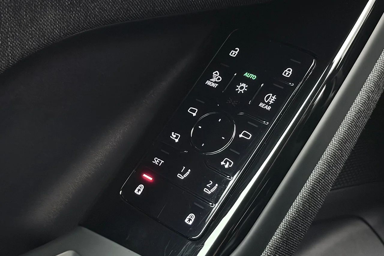 Audi Q6 e-tron SB e-tron Q S Line Sport Edt Ambiente Plus Drag HUD 360° B&O Pano – bild 32 av 36