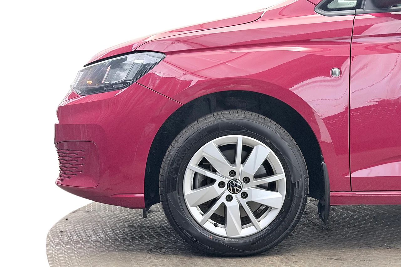 Volkswagen Caddy Maxi Cargo Maxi 1.5 TSI Aut Inredd Kamera Värmare LED-ramp MOMS – bild 10 av 29
