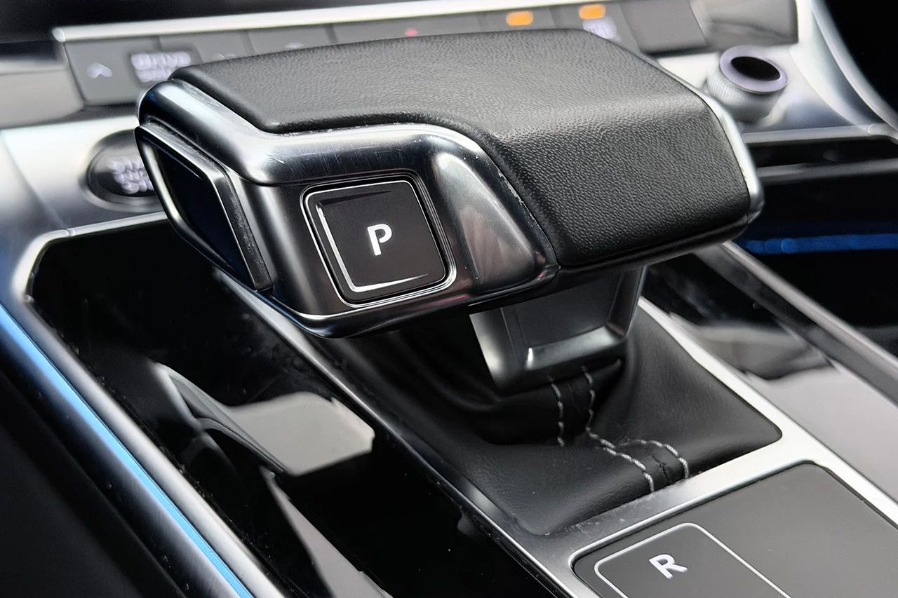 Audi A6 Sedan 55 TFSI e Q S Line Drag Matrix Navi Cockpit Stolminne 367hk – bild 28 av 35