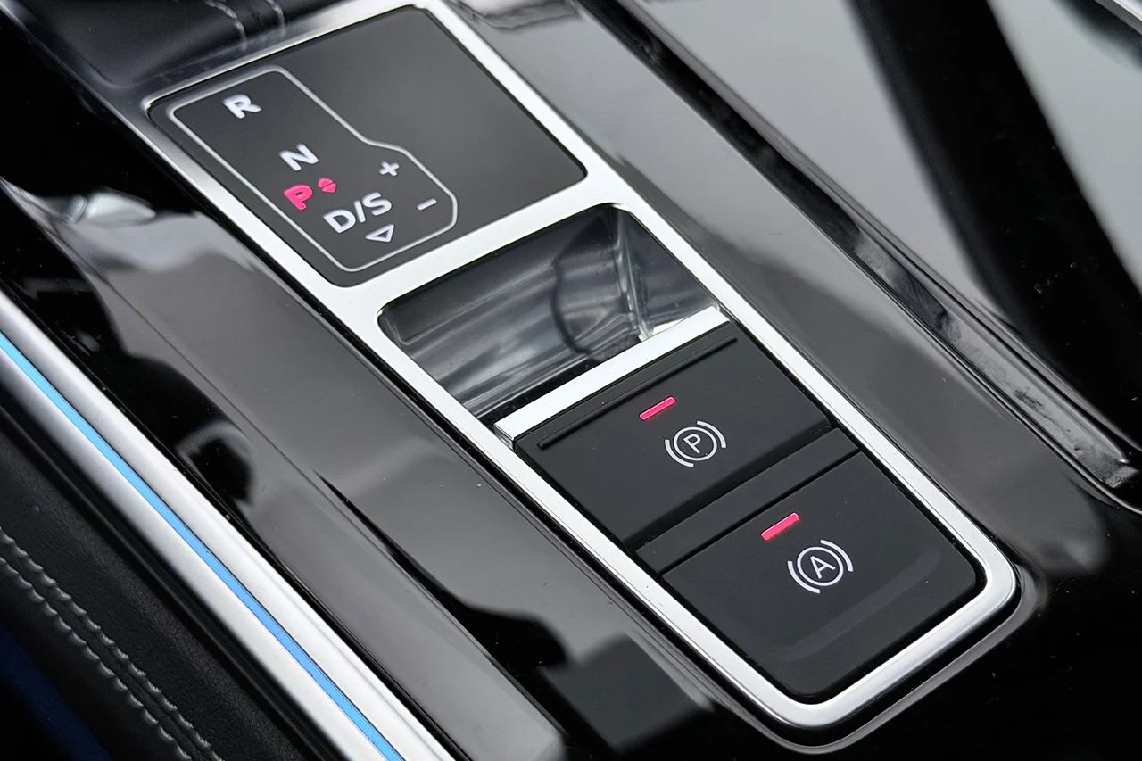 Audi A6 Sedan 55 TFSI e Q S Line Drag Matrix Navi Cockpit Stolminne 367hk – bild 29 av 35