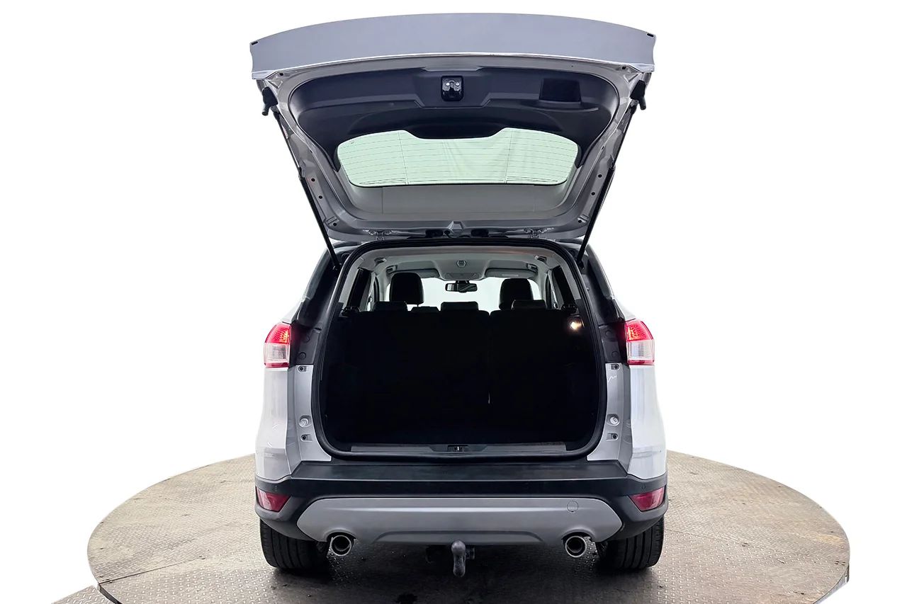 Ford Kuga 2.0 TDCi Titanium Drag Keyless P-Sens LED-ramp 140hk – bild 7 av 27