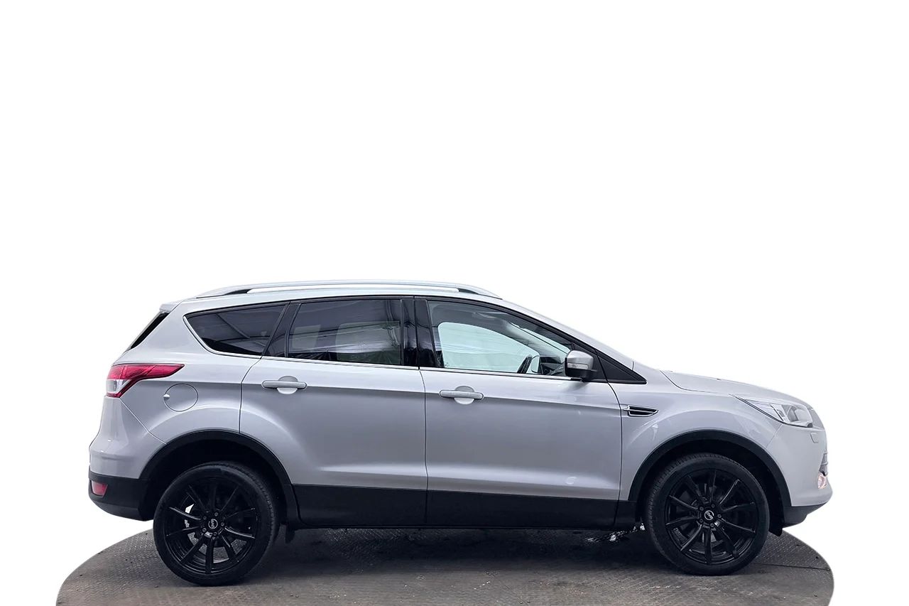 Ford Kuga 2.0 TDCi Titanium Drag Keyless P-Sens LED-ramp 140hk – bild 4 av 27