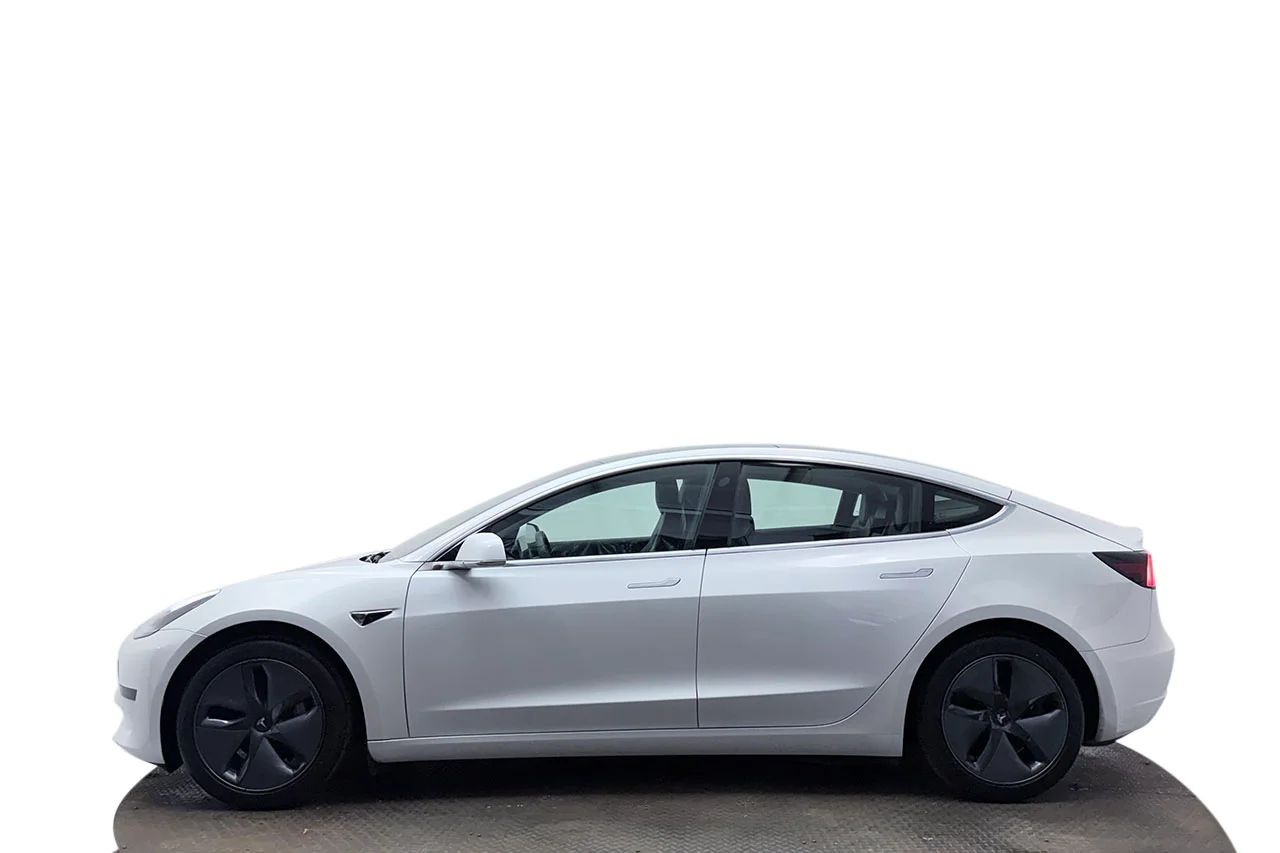 Tesla Model 3 Standard Range Plus Pano Läder AI-Dator MOMS 283hk – bild 8 av 30