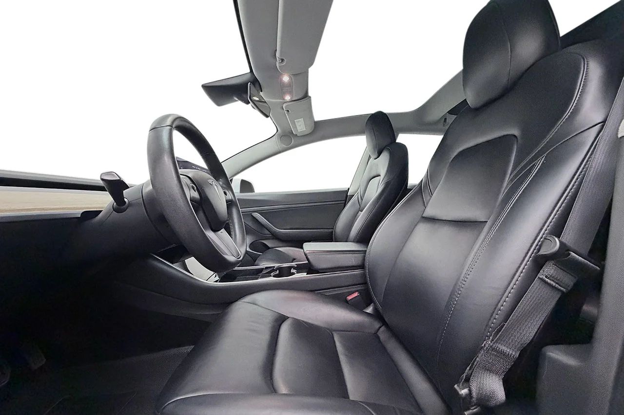 Tesla Model 3 Standard Range Plus Pano Läder AI-Dator MOMS 283hk – bild 10 av 30