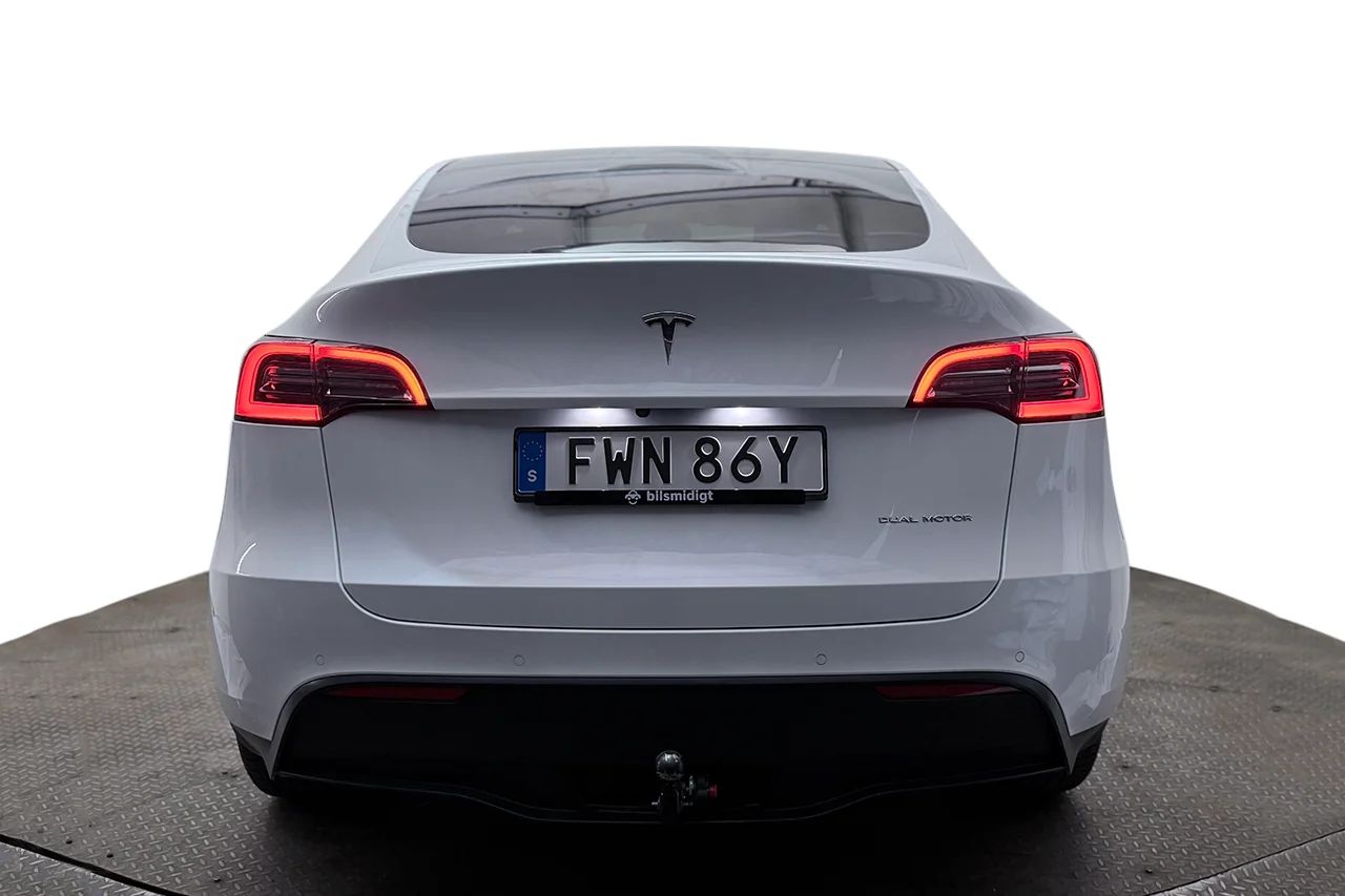 Tesla Model Y Long Range AWD Drag V-Pump Premiumljud AI-Dator 514hk – bild 6 av 37