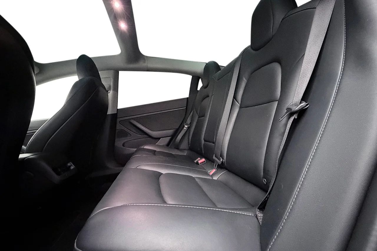 Tesla Model 3 Performance Pano Läder AP Premiumljud 513hk – bild 14 av 33