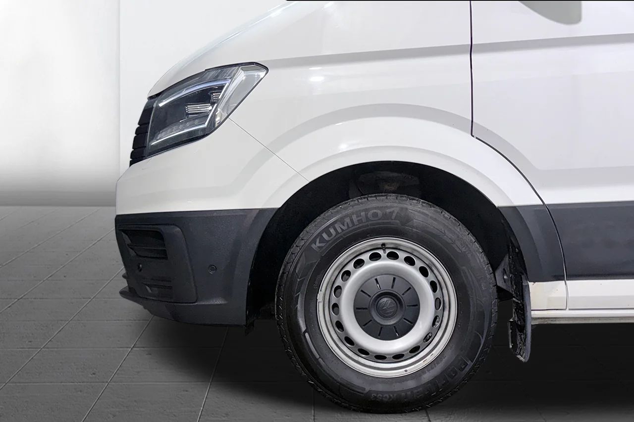 Volkswagen Crafter 35 2.0 TDI L3H2 Drag Inredd 3-sits Kamera Värmare MOMS – bild 9 av 27