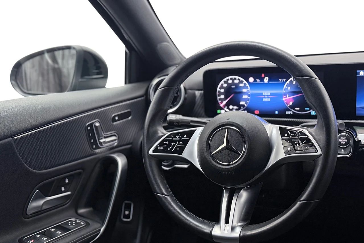 Mercedes-Benz A 200 Sedan Progressive Navi Kamera Cockpit Stolminne MOMS – bild 15 av 35