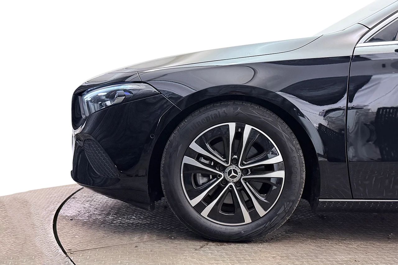 Mercedes-Benz A 200 Sedan Progressive Navi Kamera Cockpit Stolminne MOMS – bild 10 av 35