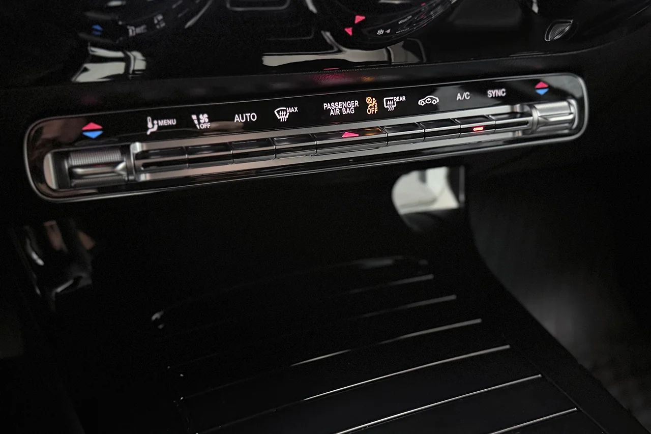 Mercedes-Benz A 200 Sedan Progressive Navi Kamera Cockpit Stolminne MOMS – bild 28 av 35
