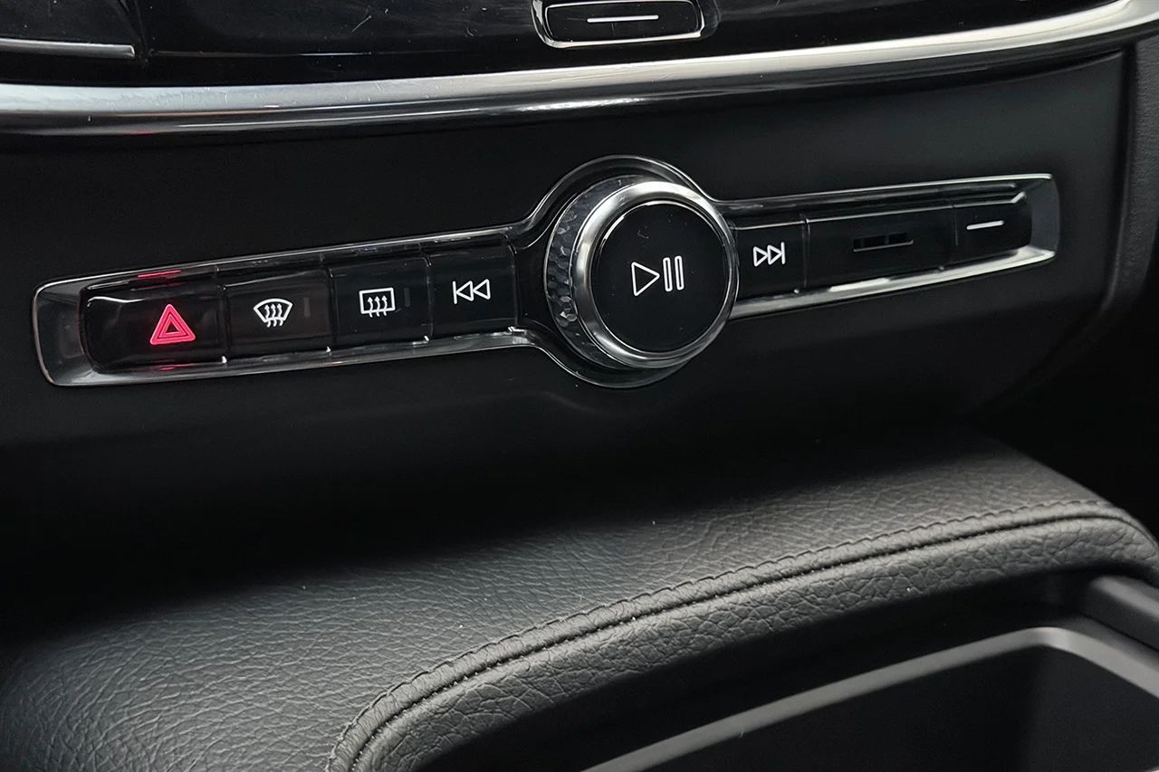 Volvo V90 D3 Business Drag Navi P-Sens LED 150hk – bild 26 av 33