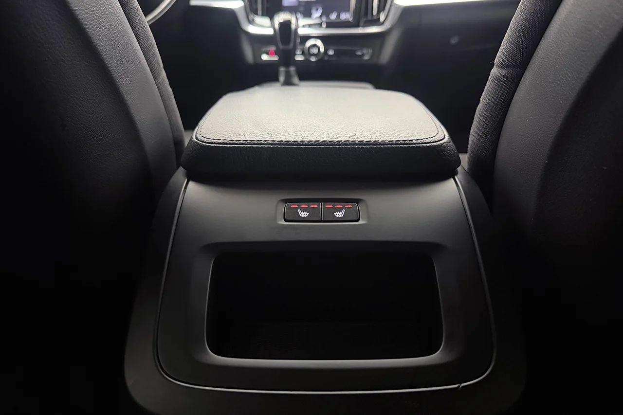 Volvo V90 D3 Business Drag Navi P-Sens LED 150hk – bild 15 av 33