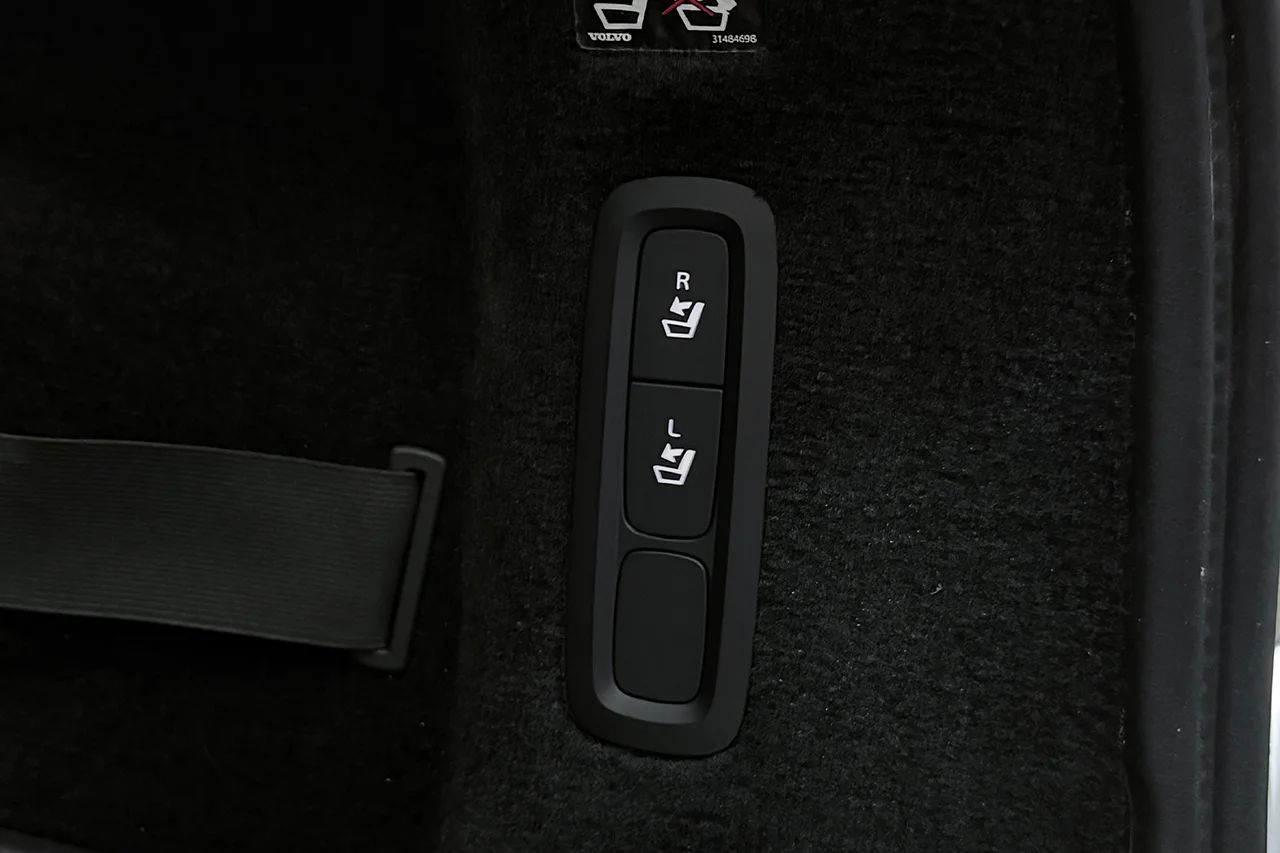 Volvo V90 D3 Business Drag Navi P-Sens LED 150hk – bild 33 av 33
