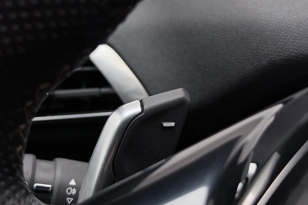 Peugeot 3008 1.2 PureTech GT Navi Kamera AppConnect Delskinn MOMS – bild 20 av 31