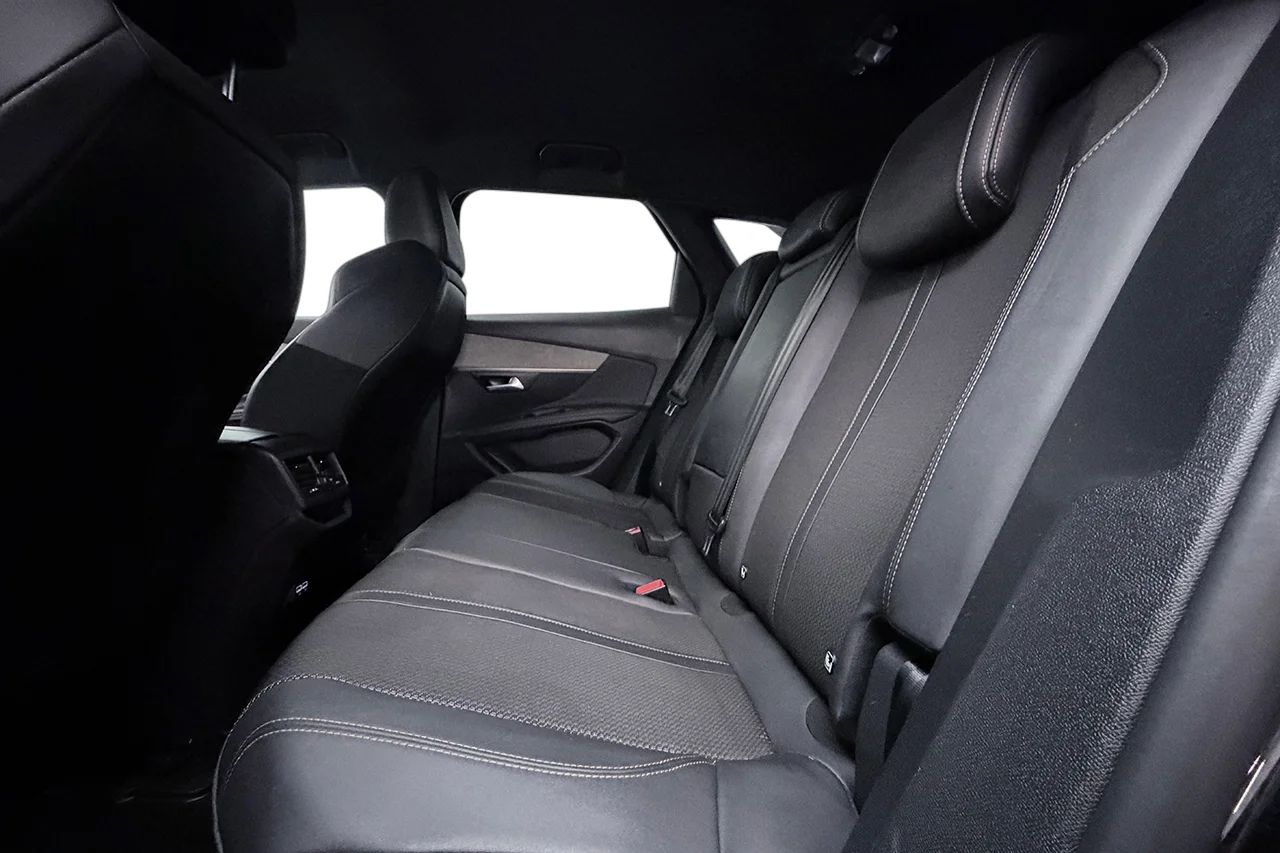 Peugeot 3008 1.2 PureTech GT Navi Kamera AppConnect Delskinn MOMS – bild 13 av 31