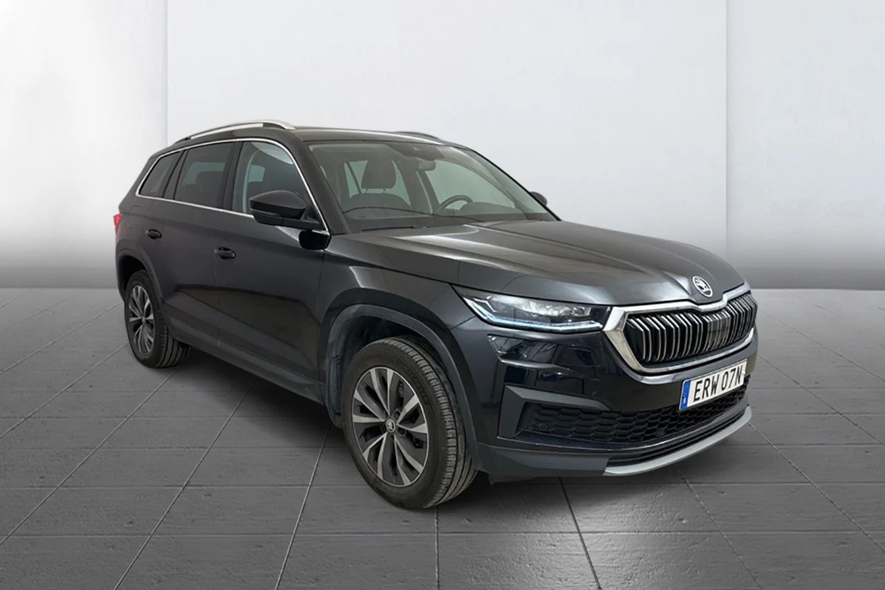 Skoda Kodiaq 2.0 TSI 4x4 Aut Style Drag Kamera Värmare Suedia MOMS – bild 3 av 9