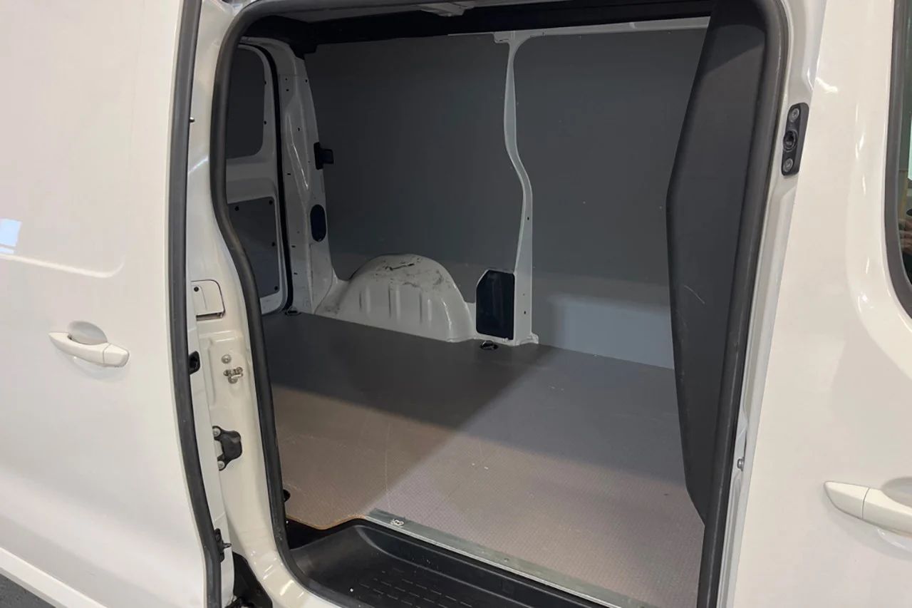 Citroën Jumpy IP 2.0 Drag Kamera 3-sits Delläder Värmare MOMS 122hk – bild 7 av 11