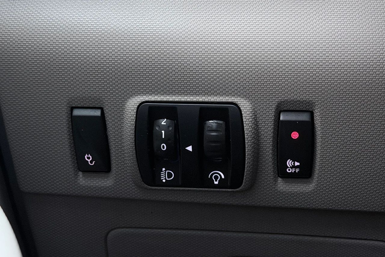 Renault ZOE R90 41 kWh Batteriköpt Navi Värmare 92hk – bild 28 av 30