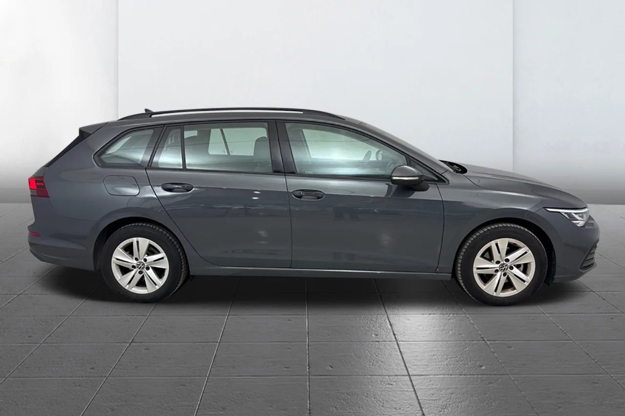 Volkswagen Golf SC 1.5 eTSI Aut Massage Nav Kamera Cockpit Keyless MOMS – bild 4 av 11
