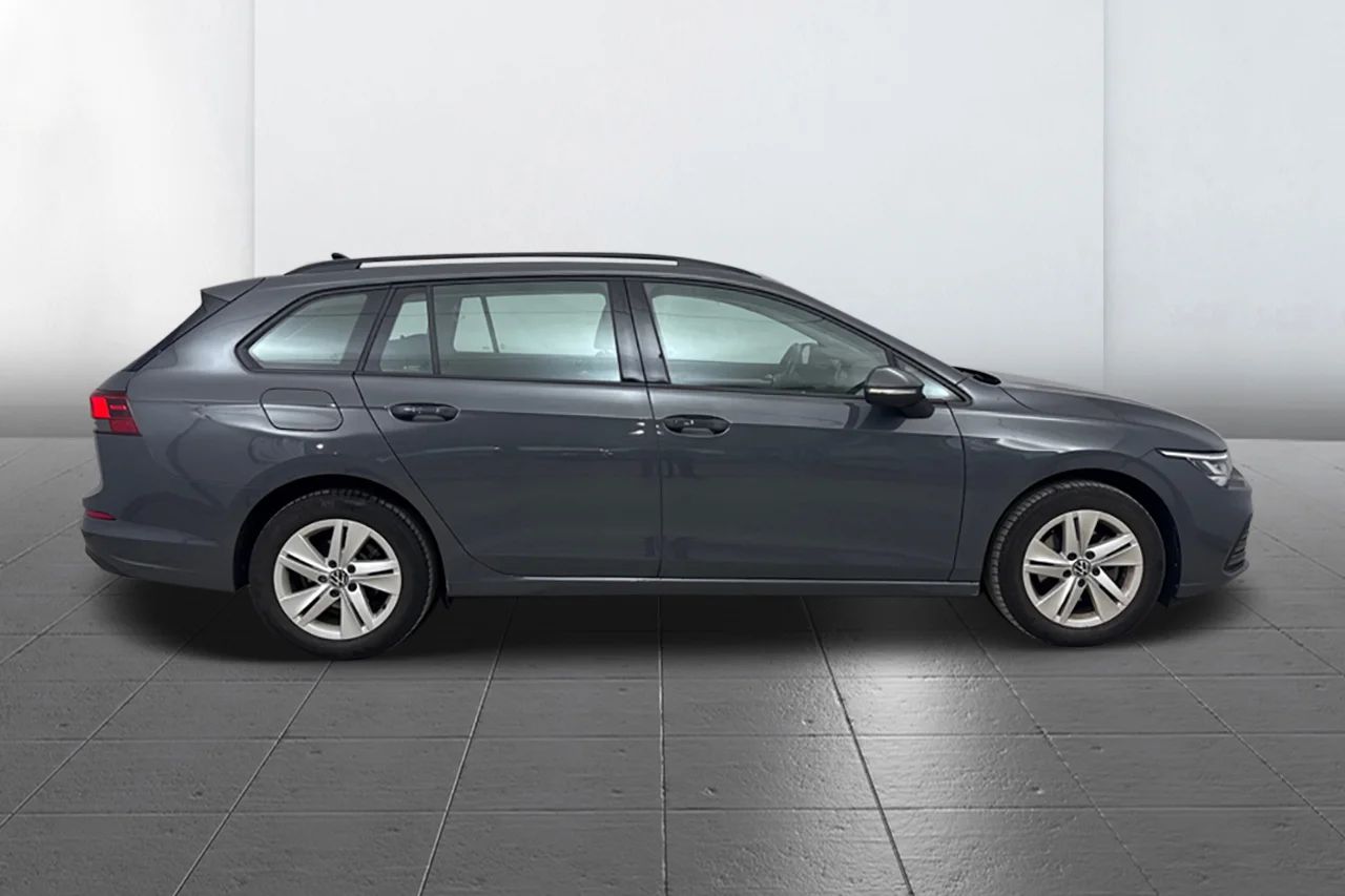 Volkswagen Golf SC 1.5 eTSI Aut Massage Nav Kamera Cockpit Keyless MOMS – bild 4 av 12