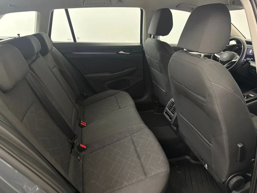 Volkswagen Golf SC 1.5 eTSI Aut Massage Nav Kamera Cockpit Keyless MOMS – bild 9 av 12
