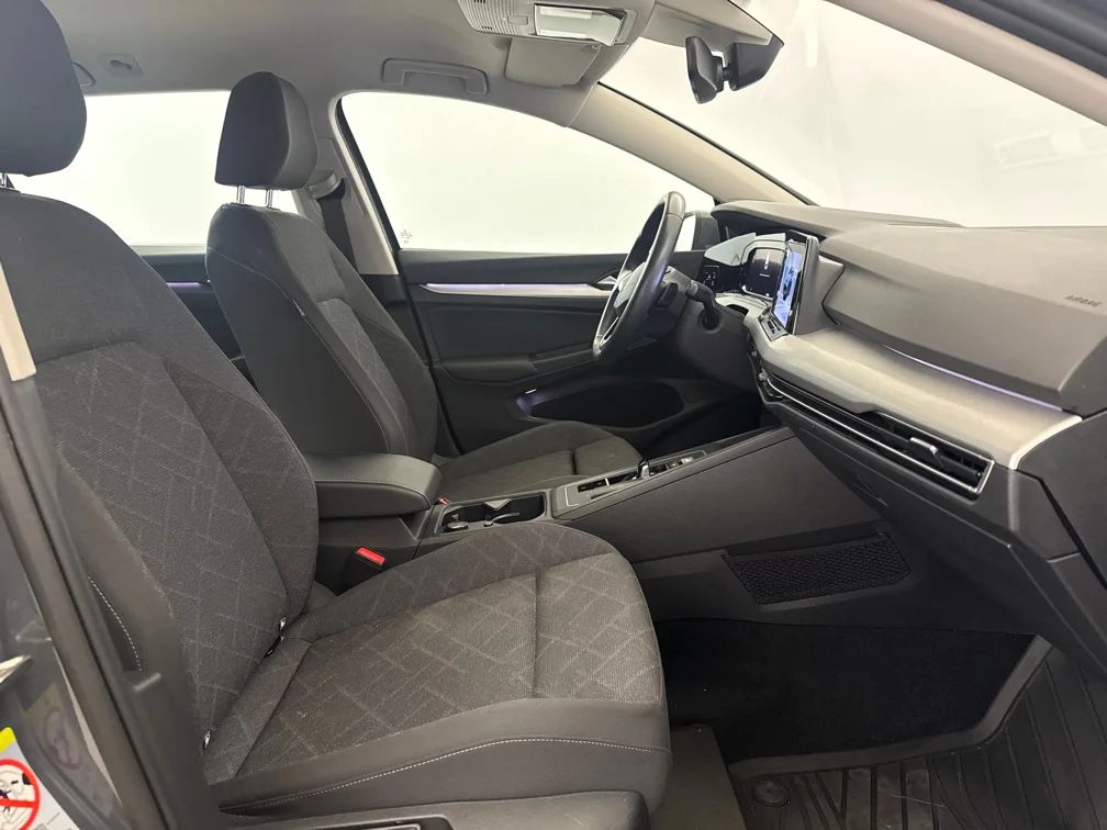 Volkswagen Golf SC 1.5 eTSI Aut Massage Nav Kamera Cockpit Keyless MOMS – bild 7 av 12
