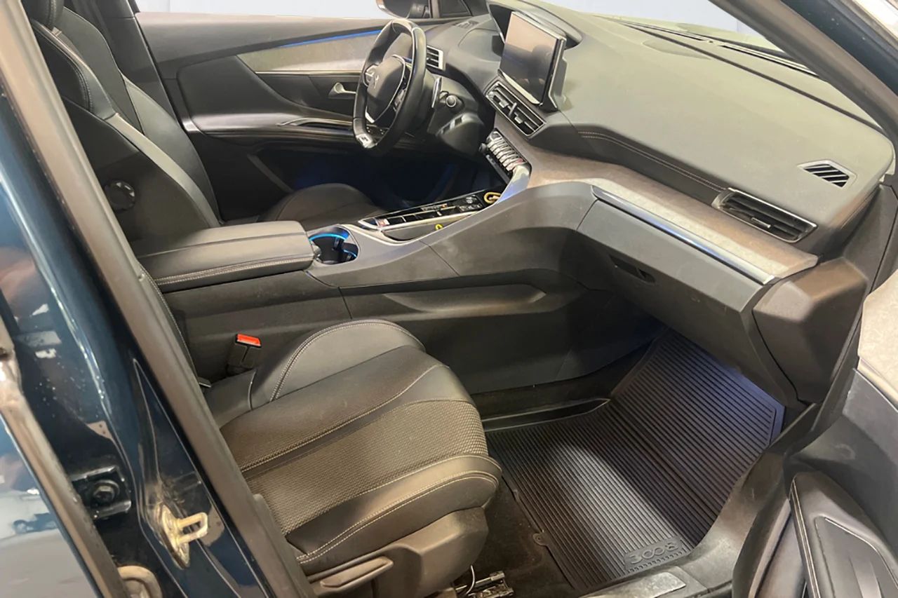 Peugeot 3008 1.2 PureTech GT Navi Kamera Delläder Cockpit MOMS – bild 7 av 11
