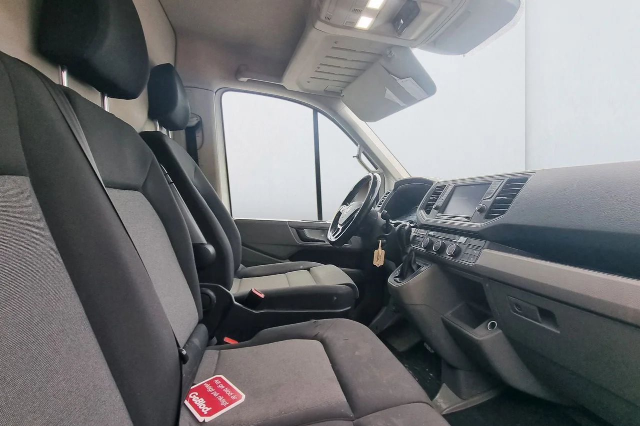 Volkswagen Crafter 35 2.0 TDI Aut L3H3 Drag Kamera PDC 3sits 177hk – bild 15 av 16