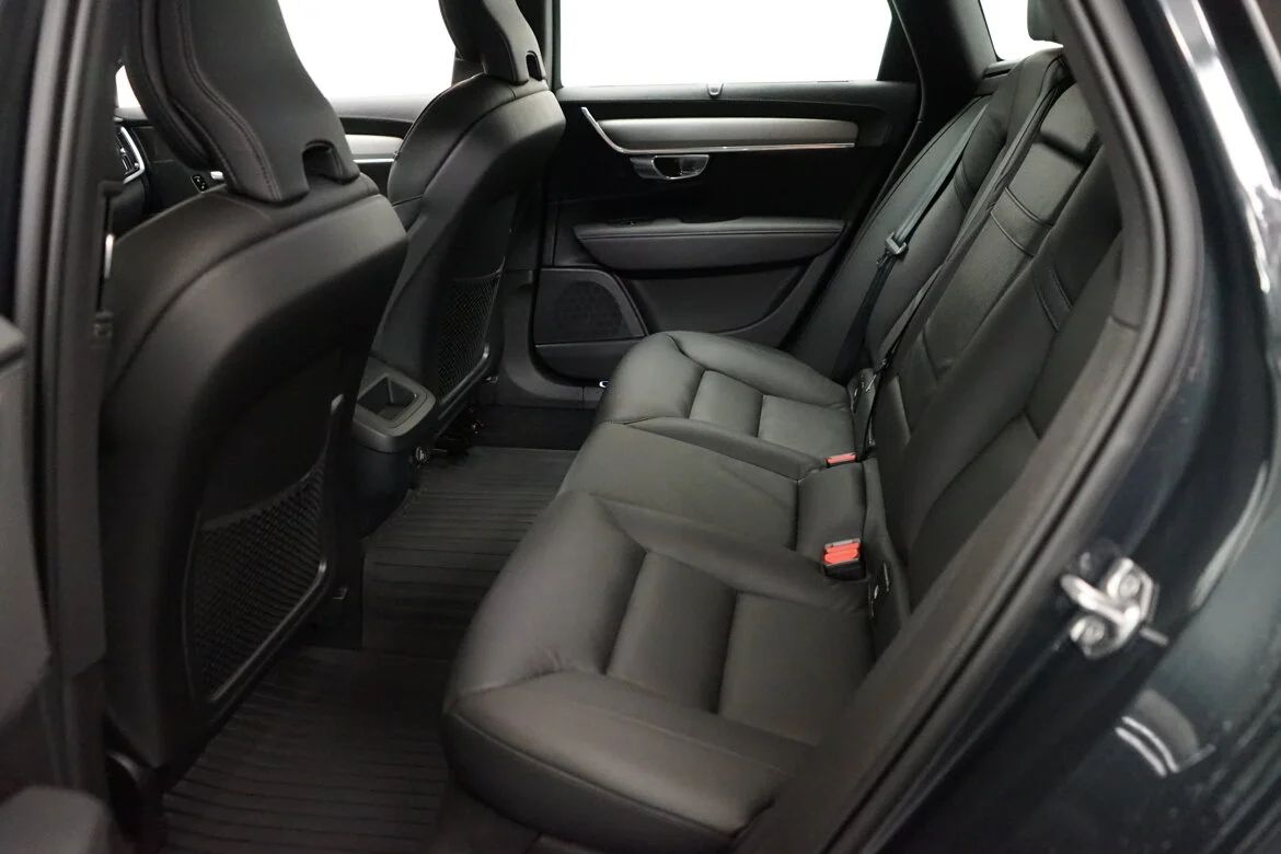 Volvo V90 D4 Aut Inscription Drag Läder H/K BLIS 190hk – bild 5 av 9