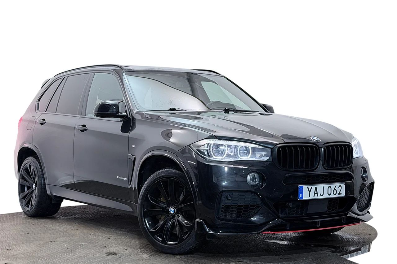 BMW X5 xDrive50i M Sport Drag Pano Läder HUD Kamera H/K 450hk – bild 3 av 39