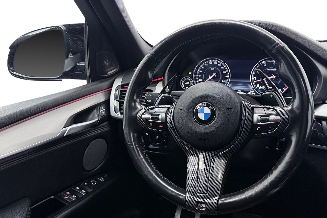 BMW X5 xDrive50i M Sport Drag Pano Läder HUD Kamera H/K 450hk – bild 19 av 39