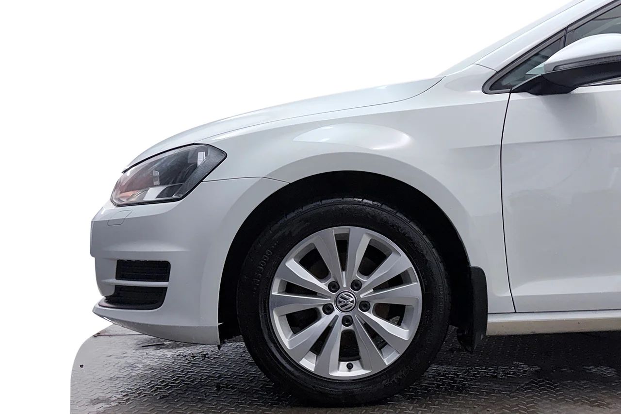Volkswagen Golf 5-dörr 1.2 TSI Aut Kamera AppConnect AdaptivFH 110hk – bild 10 av 30