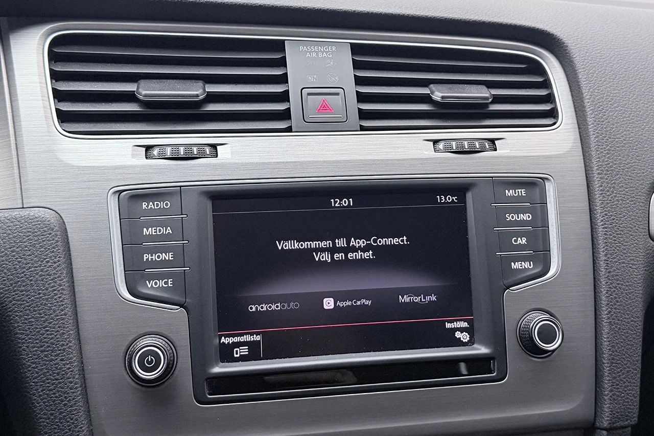 Volkswagen Golf 5-dörr 1.2 TSI Aut Kamera AppConnect AdaptivFH 110hk – bild 22 av 30