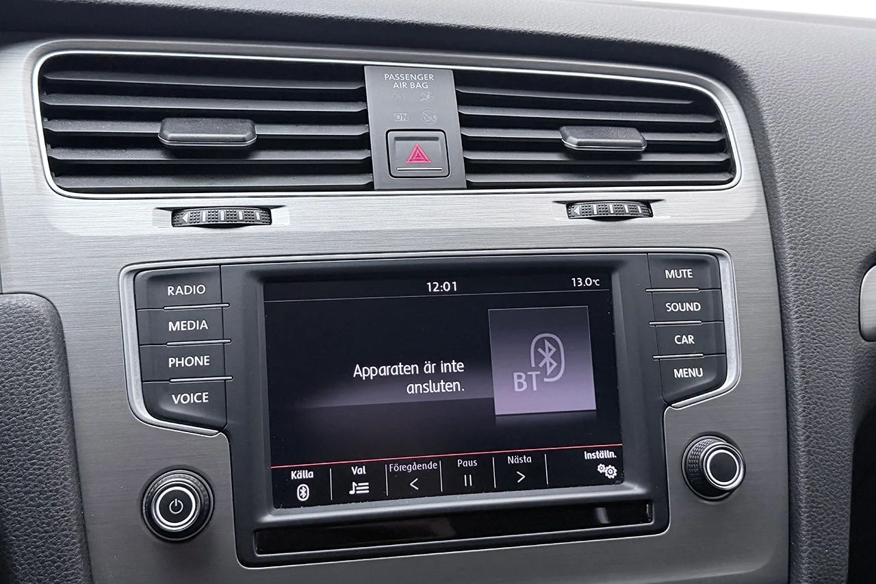 Volkswagen Golf 5-dörr 1.2 TSI Aut Kamera AppConnect AdaptivFH 110hk – bild 24 av 30