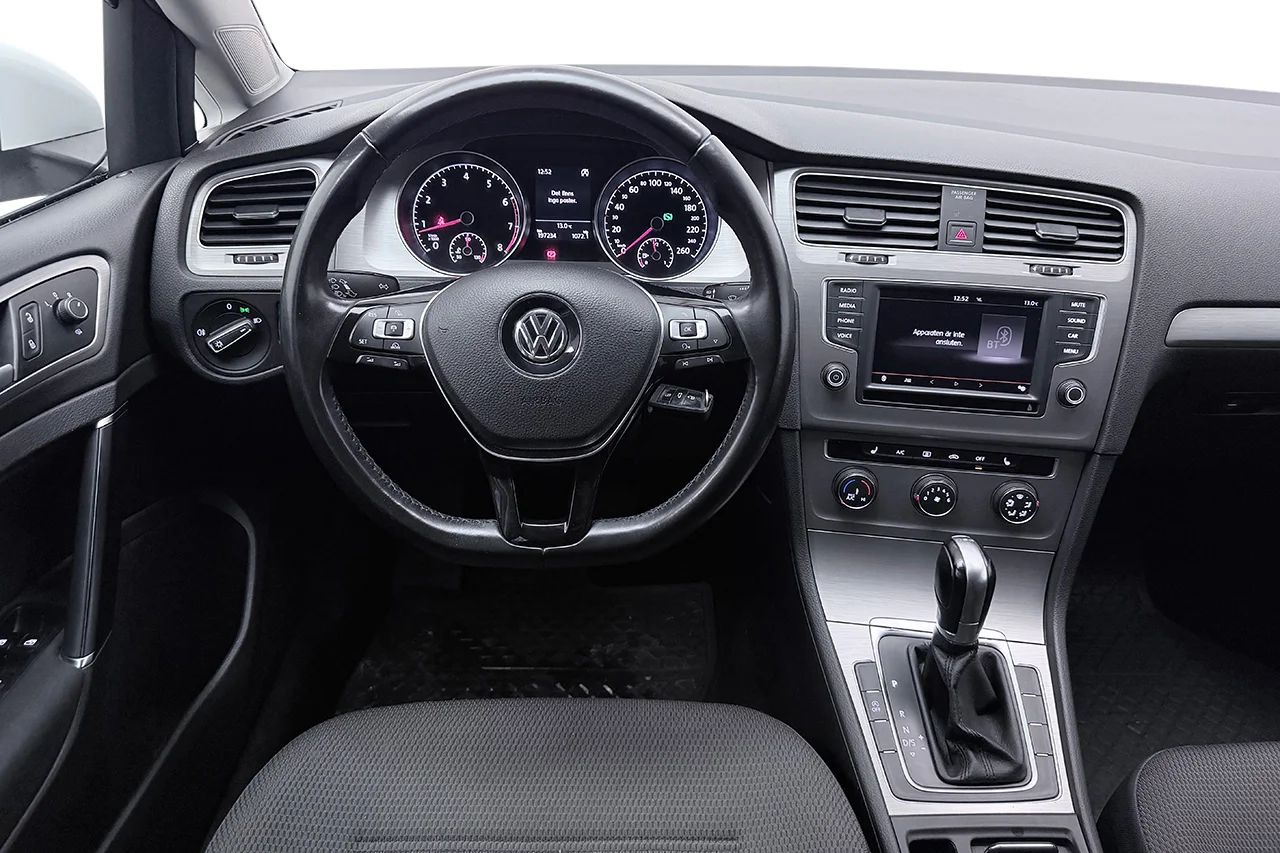 Volkswagen Golf 5-dörr 1.2 TSI Aut Kamera AppConnect AdaptivFH 110hk – bild 16 av 30