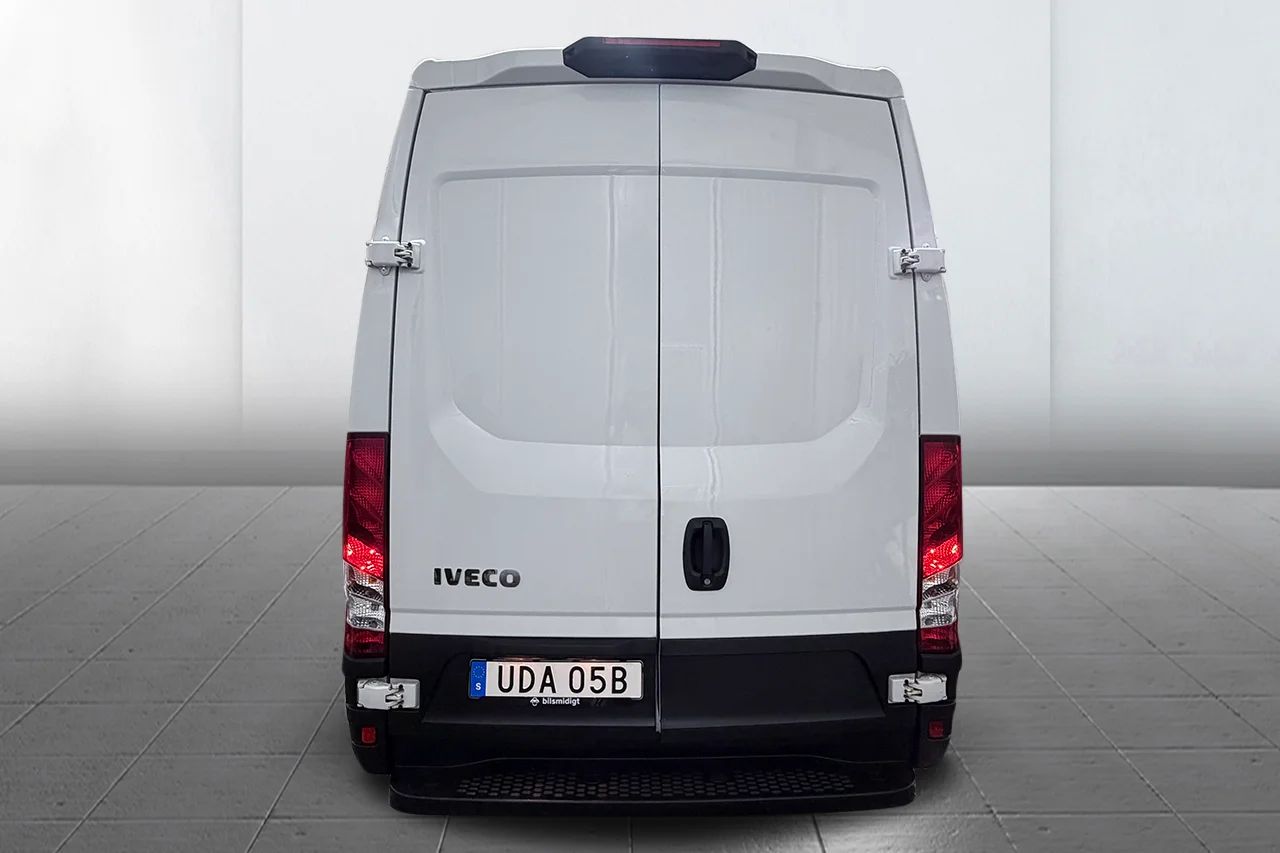 Iveco Daily 35-140 Skåp 2.3 JTD Hi-Matic L3H2 Aut 3sits Värmare MOMS 136hk – bild 6 av 21
