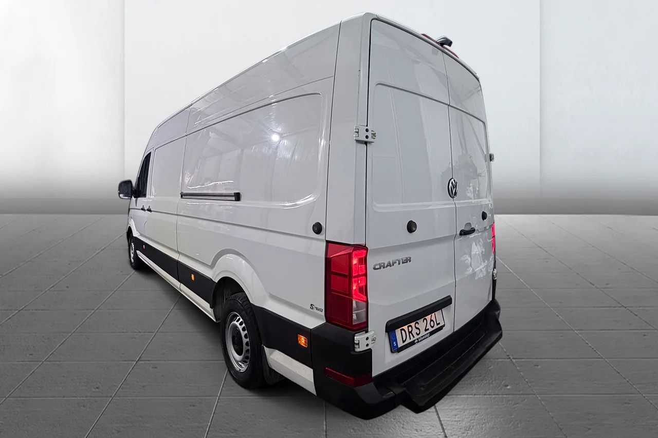 Volkswagen Crafter 35 2.0 TDI L4H3 Automat 2xSidodörr 3-sits Värmare Kamera MOMS 177hk – bild 7 av 29