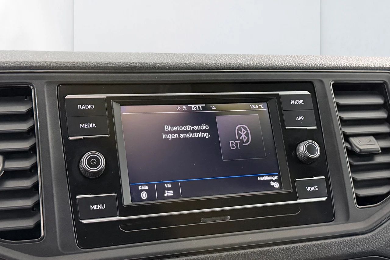 Volkswagen Crafter 35 2.0 TDI L4H3 Automat 2xSidodörr 3-sits Värmare Kamera MOMS 177hk – bild 20 av 29