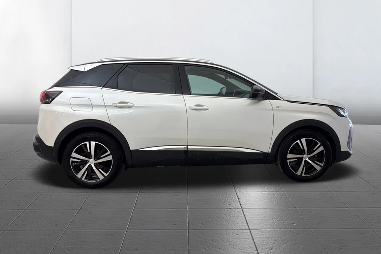 Peugeot 3008 1.2 PureTech 130 EAT, 131hk, 2023 – bild 4 av 11