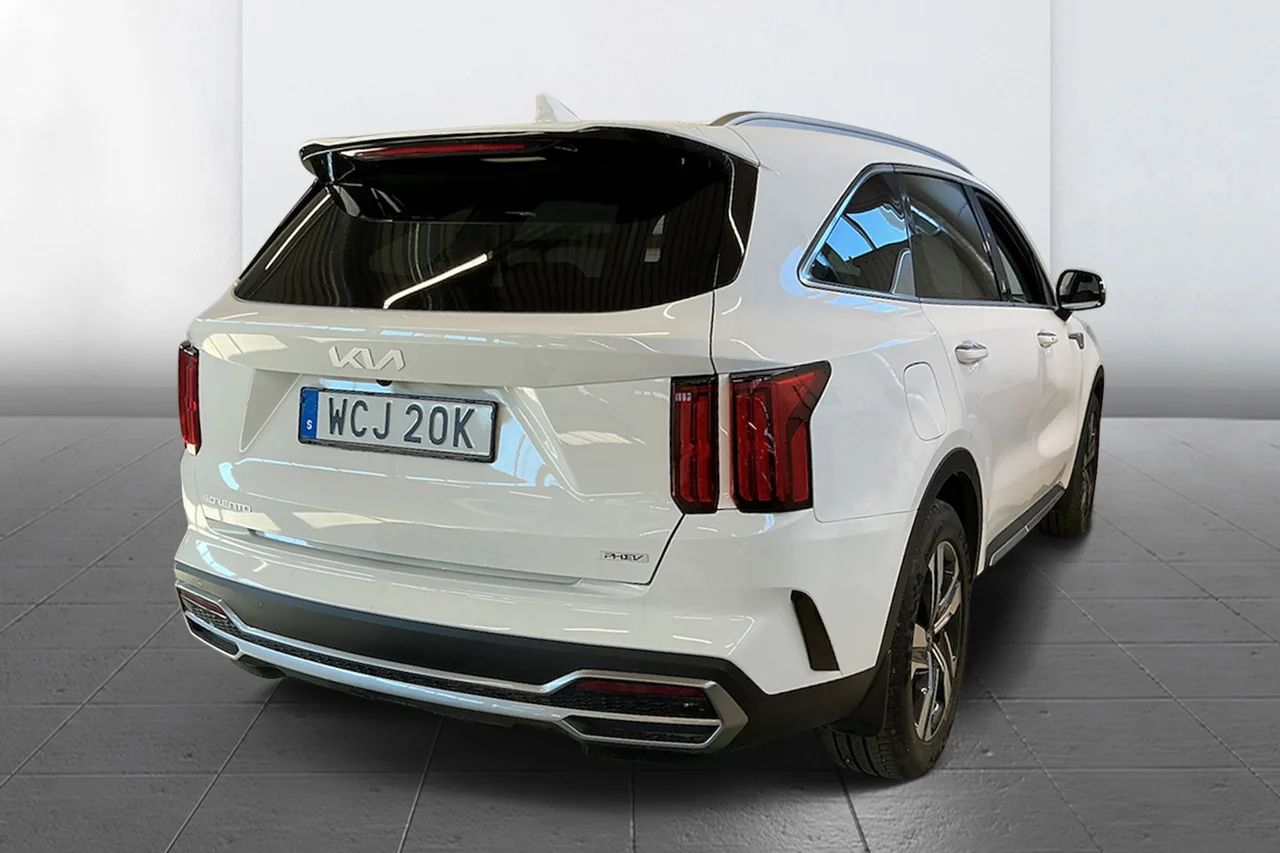 Kia Sorento PPHEV Advance 7sits Läder Kamera MOMS 265hk – bild 3 av 4