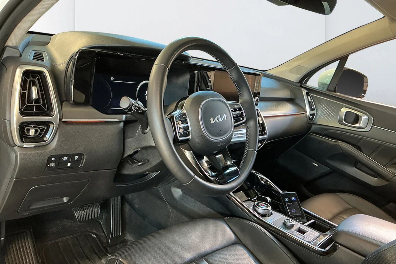 Kia Sorento PPHEV Advance 7sits Läder Kamera MOMS 265hk – bild 4 av 4