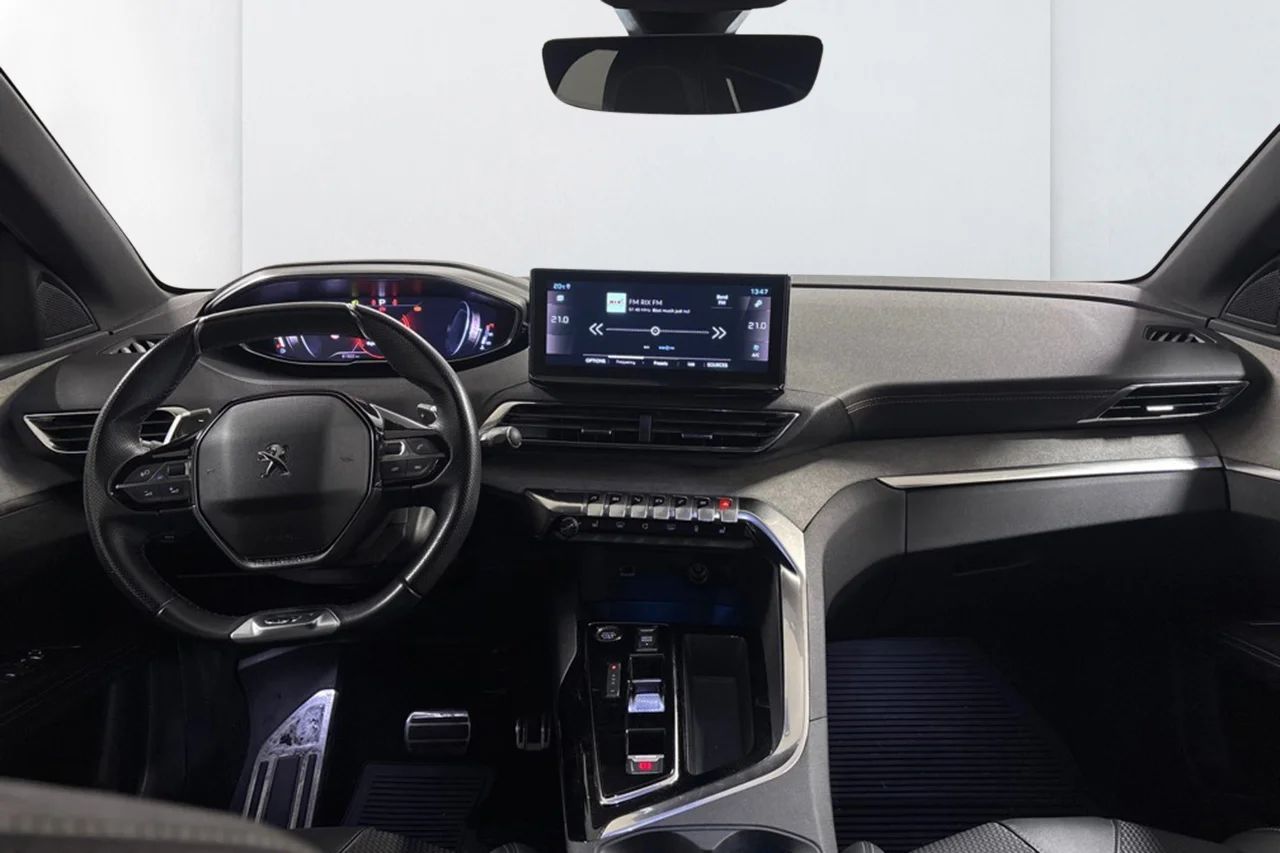 Peugeot 3008 1.2 PureTech GT Navi Kamera Delläder Cockpit MOMS – bild 9 av 11
