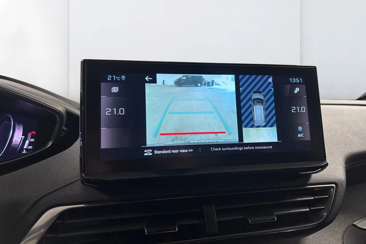Peugeot 3008 1.2 PureTech GT Navi Kamera Delläder Cockpit MOMS – bild 10 av 11