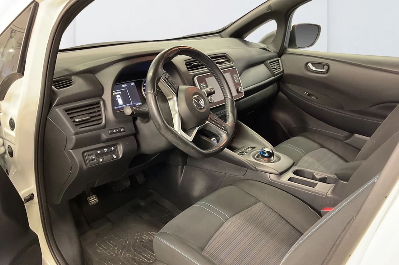Nissan Leaf Acenta Rattvärme Pekskärm MOMS 150hk – bild 7 av 10