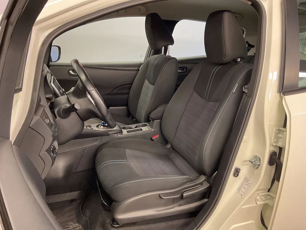 Nissan Leaf Acenta Rattvärme Pekskärm MOMS 150hk – bild 6 av 10